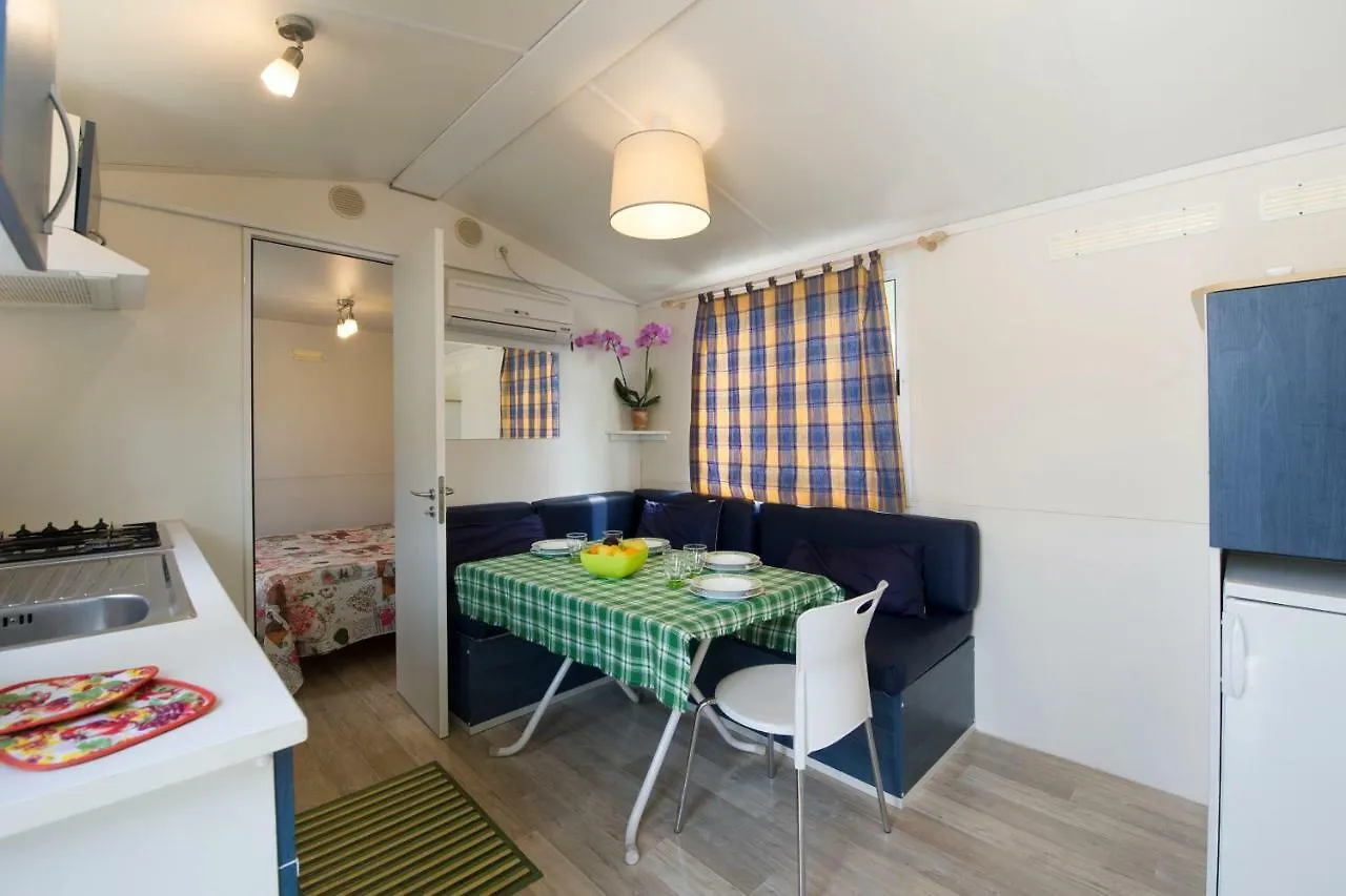 Camping La Pineta Viareggio 0*,  Italy