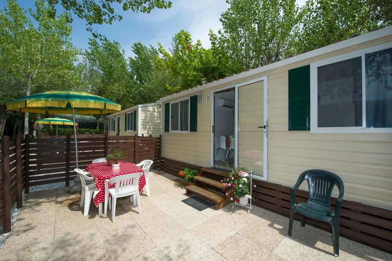 Camping La Pineta Viareggio 0*,  Italy